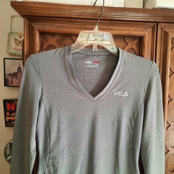 FILA SPORT® Basic Workout Long Sleeve Tee -  Gray Heather, Size S, NWOT! - Picture 4 of 16